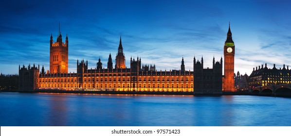 Night view of Houses of Parliament. London - England.