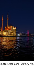 The Night View Of Ortaköy Mosque Is Differently Beautiful 