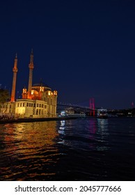 The Night View Of Ortaköy Mosque Is Differently Beautiful 