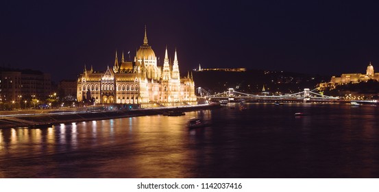  Night view of Parliament in Budapest, Hungary, Europe