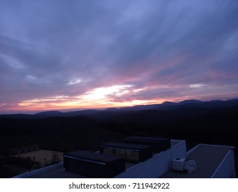 Nightfall or sunrise? 