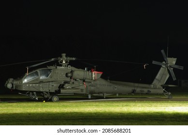 Nightshoot AH64E Guardian, US Army, Attack Helicopter, Dark, Evening, Gilze Rijen Airforce Base, The Netherlands, December 2021