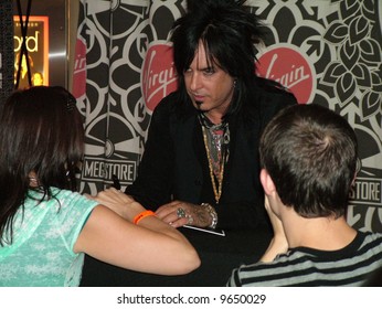 Nikki Sixx