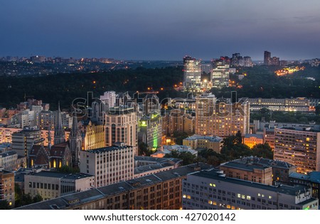 Nikolaevsky custel in Kiev, panorama night