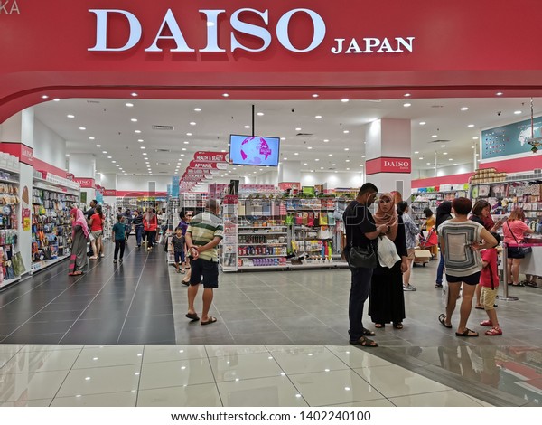 Nilai, Malaysia - 19/5/2019 : Unidentified people at the Daiso outlet in AEON Nilai. Daiso is a large franchise of 100-yen shops founded in Japan with its headquarters are in Higashihiroshima