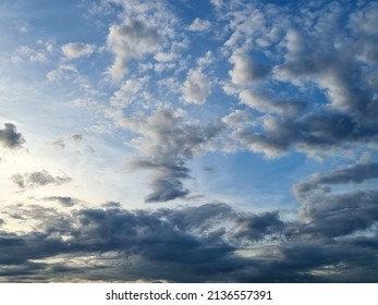 Nimbus Clouds In The Sky Backgrounds