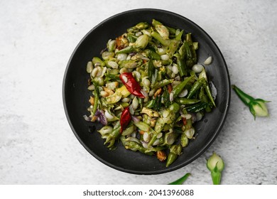 Nithya Vazhuthana Or Clove Beans Stir Fry, Overhead View