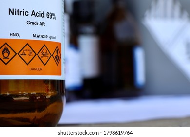 987 Nitric Acid Images Stock Photos Vectors Shutterstock   Nitric Acid Danger Chemical Factory 260nw 1798619764 