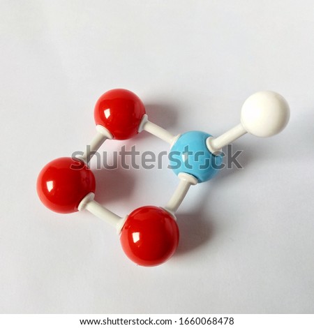 Nitric acid molecule structure on white background