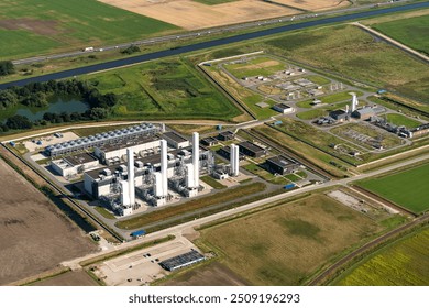 Nitrogen plant in Zuidbroek, Groningen. Adding nitrogen to high-calorific gas can produce pseudo Groningen gas suitable for household central heating and cooking equipment.