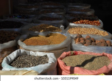 Nizwa, Oman - Nov 14 2007 :  Bags Of Food At The Nizwa Market. Lentils, Beans, Pumpkin Seeds, Chickpeas. 