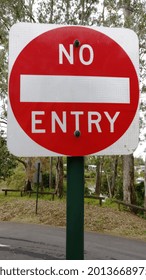 No Entry Signage Road Signs Stock Photo 2013668975 | Shutterstock