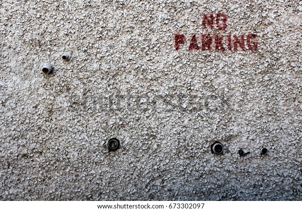 No Parking\
Sign