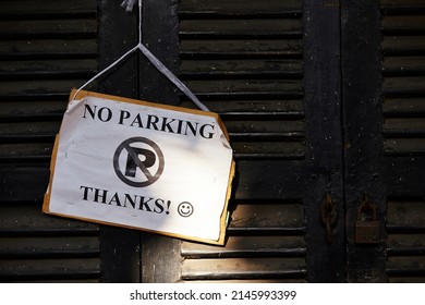 No Parking Sign,sign In Front Of The Store