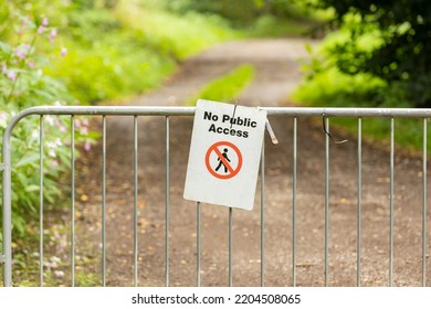 no public access sign on metal gate