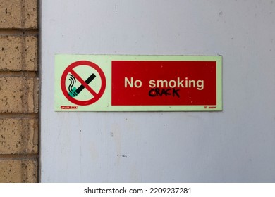 A No Smoking Crack Sign