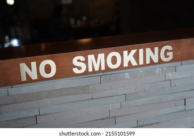 No Smoking High Class Sign