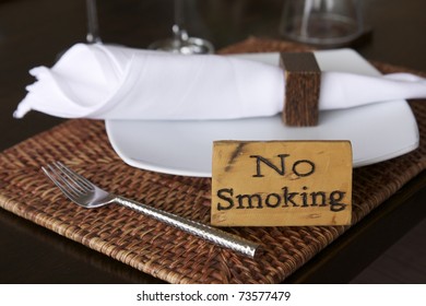 No Smoking Warning On Dining Table In Restaurant Or Cafe