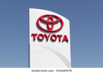 Noblesville - Circa March 2021: Toyota Car And SUV Logo And Signage. Toyota Is A Popular Brand Among Auto Buyers Because Of Its Reliability, Fuel Mileage And Commitment To Reducing Emissions.