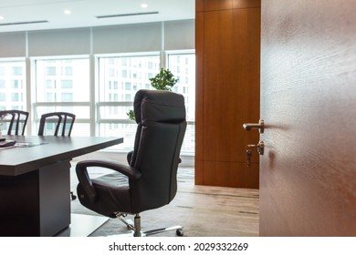 Nobody In The Boss Office, Empty Chair