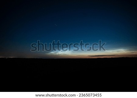 Nocti lucent clouds summers beauty