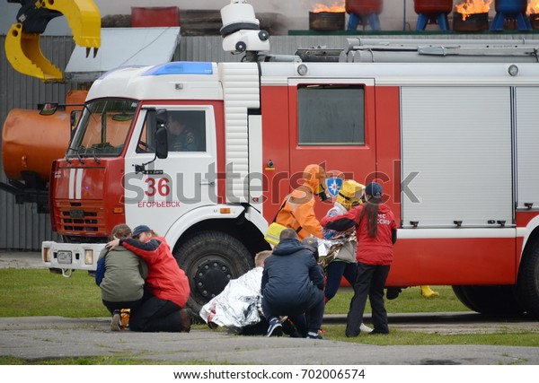 NOGINSK, RUSSIA - JUNE 6, 2017:Assistance to
victims in a fire at the Noginsk rescue center of the Ministry of
Emergency Situations.