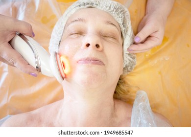 Non-surgical Anti-ageing Facial Skin Care . Apparatus Cosmetology. VIP Treatment. Anti-ageing Mask Of Anti-ageing Value. Facelift. Ultrasonic Rejuvenation Process.