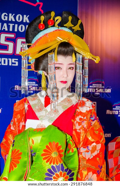 NONTHABURI - JUNE 24 :
Unidentified actress of Japan on display at Bangkok International
Auto Salon 2015 is Exciting Modified Car Show on June 24, 2015 in
Nonthaburi,
Thailand.