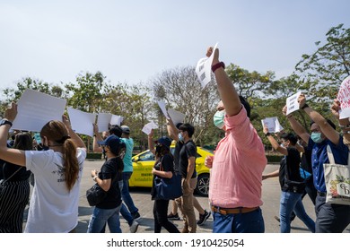 Nonthaburi, Thailand - February 1, 2021 : Protest By Bar Owners And Suppliers Against Unfair Alcohol Restriction