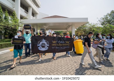 Nonthaburi, Thailand - February 1, 2021 : Protest By Bar Owners And Suppliers Against Unfair Alcohol Restriction