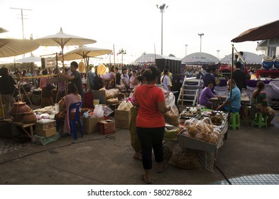 45 Fruit festival nonthaburi Stock Photos, Images & Photography ...