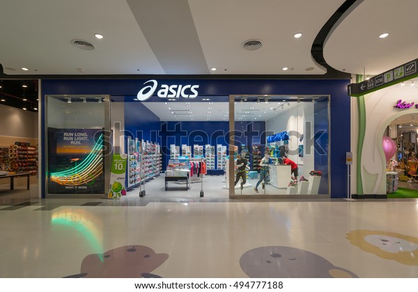 asics discount store