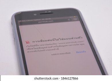 Nonthaburi, THAILAND-[NOV./2/2020] banned PORNHUB website in Thailand on Smartphone