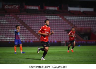 Nonthaburi-thailand-23feb2021:Mirzaev Sardor #10 Player Of Scg Muangthong In Action During Thaileague Between Scg Muangthong Against Port Fc At Scg Stadium,thailand