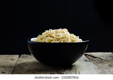 noodle dark background
