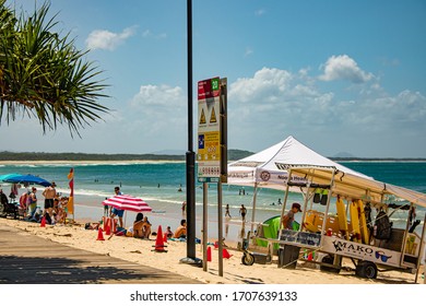 Noosa Heads, Queensland, Australia- 23122018: Noosa Main Beach On A Busy Day