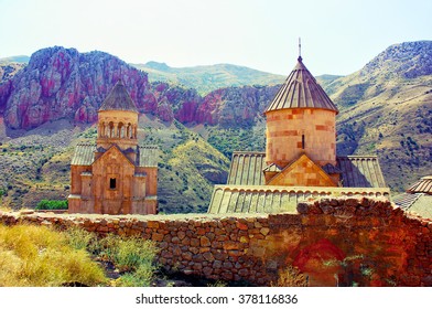  Noravank Monastery 