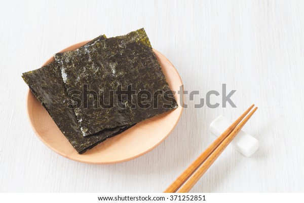 edible seaweed used for sushi