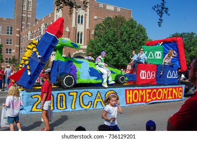 NORMAN, OKLAHOMA - OCTOBER 13 2007: A Colorful Float Marches On Street In Homecoming Event