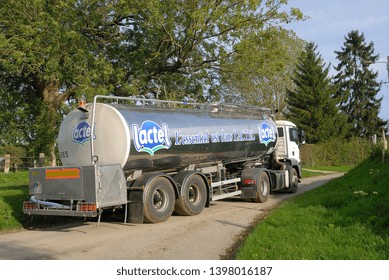 Camion Citerne Lait Images Stock Photos Vectors Shutterstock