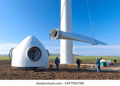 837 Wind Turbine Lifting Stock Photos, Images & Photography 