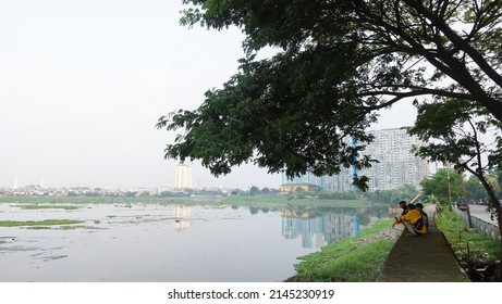 North Jakarta, Indonesia - April, 12, 2022: Pluit Reservoir Park Is Located In The Penjaringan Sub-district Covering An Area Of ​​10 Hectares.