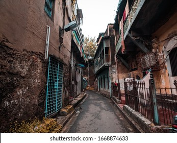 North Kolkata, West Bengal, India - July 2019:Vintage Roads And Houses In North Kolkata