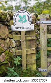 North Lake District, UK - 19 Oct 2015: A National Trust Sign At The Entrance Of Hiking Path To Visit Buttermere Lake