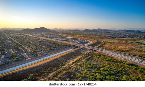 North Phoenix Arizona Looking Out Toward The 101 Freeway.￼