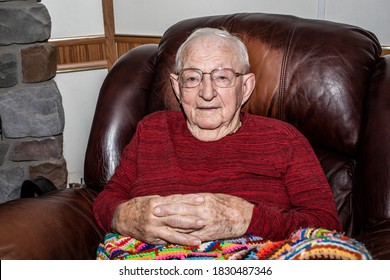North Webster, Indiana USA September 26, 2020 Elderly Man At 97 Years Of Age Relaxing In His Recliner Chair.