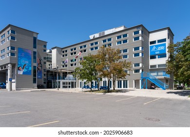 North York, Toronto, Canada - August 14, 2021: Ontario Public Service Employee Union (OPSEU)  Head Office In North York. OPSEU Is A Trade Union Representing Public Sector Employees In Ontario. 