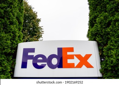 357 Fedex ground Images, Stock Photos & Vectors | Shutterstock