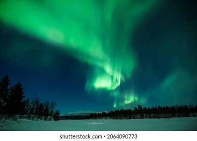 northern lights aurora borealis lapland