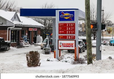 sunoco gas station weather display